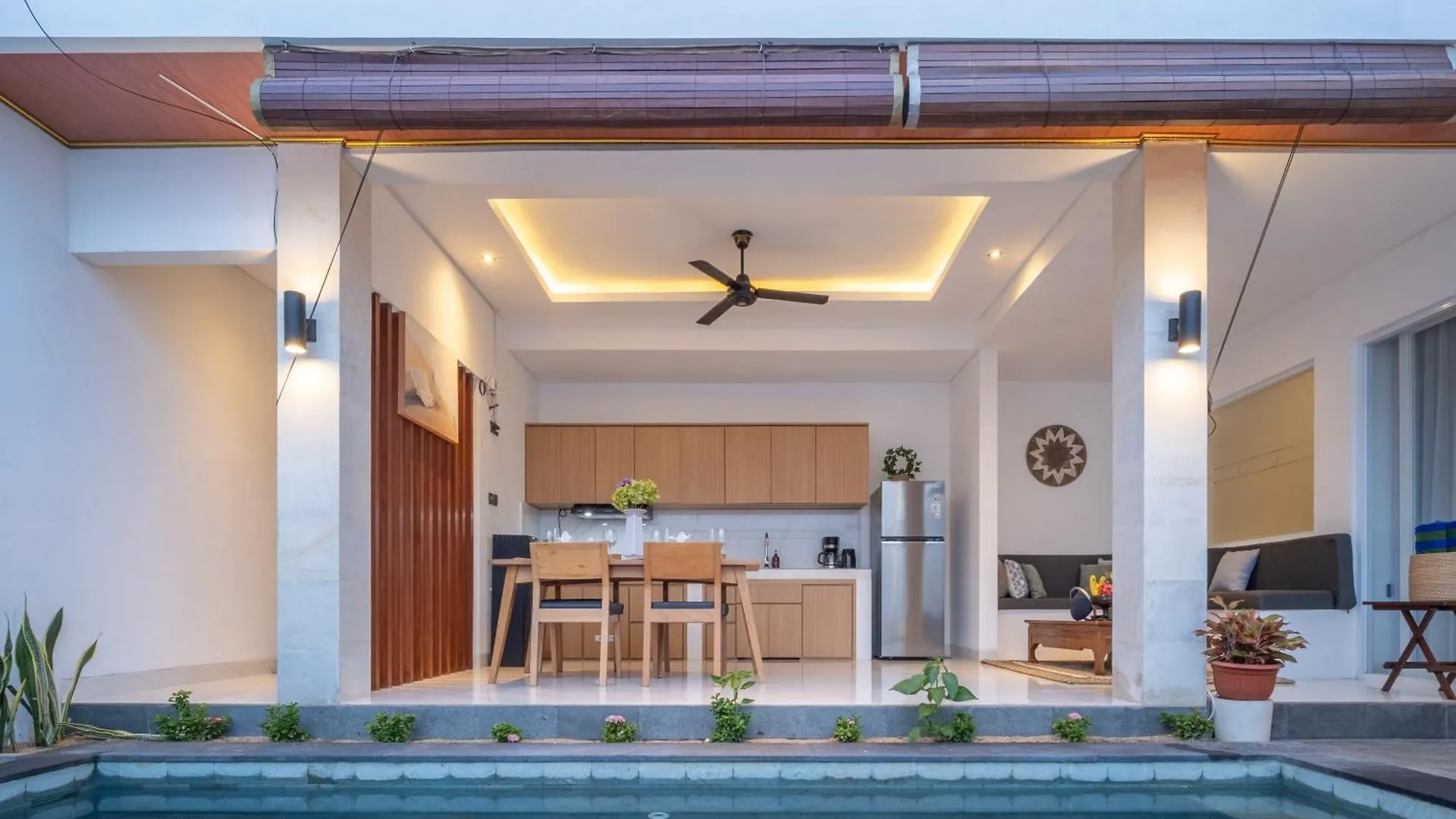 Villa Cempaka 1 - Chic & Cozy 2Br Villa In Trendy Mertanadi Seminyak