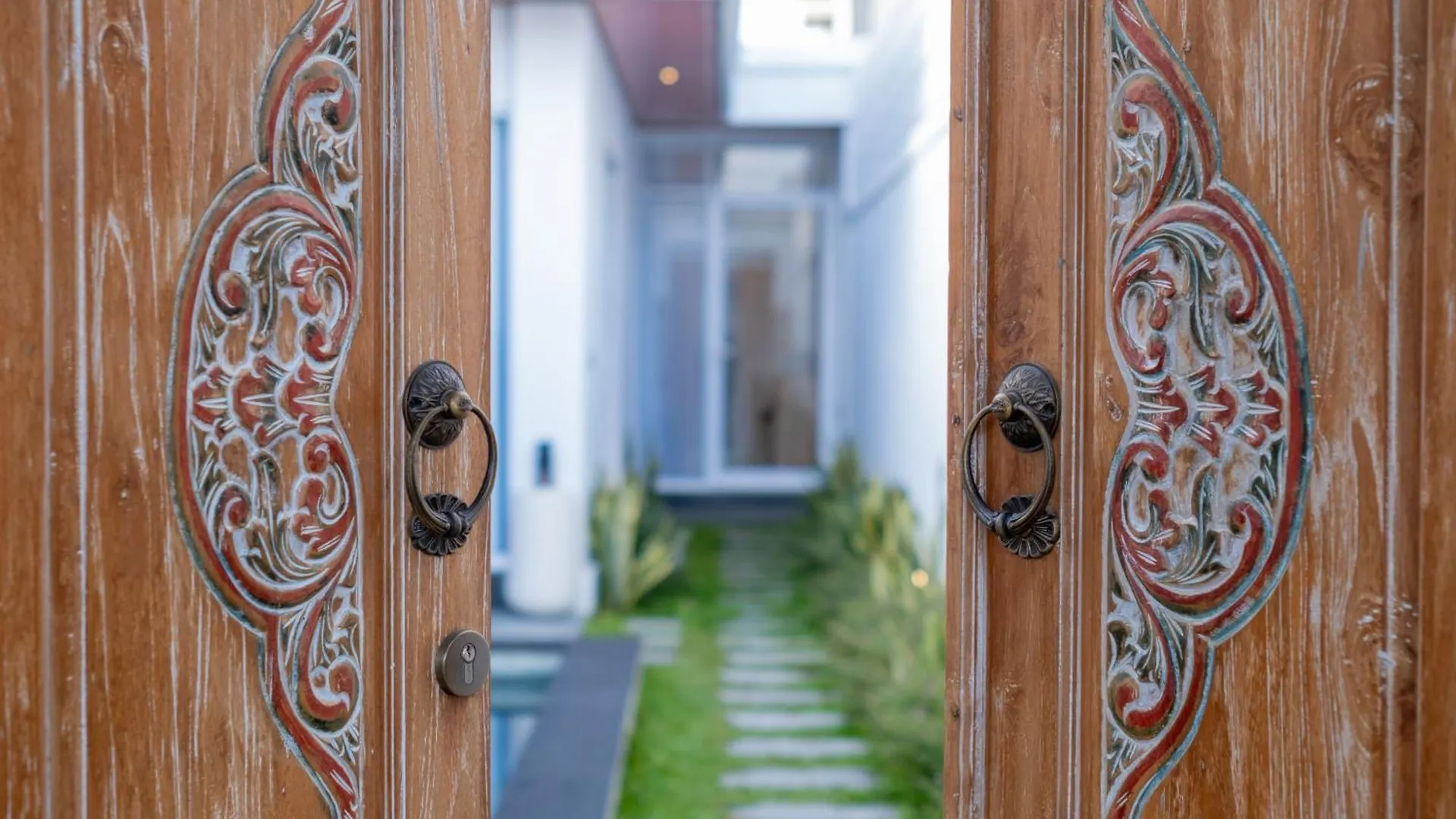 Villa Cempaka 1 - Chic & Cozy 2Br Villa In Trendy Mertanadi Seminyak